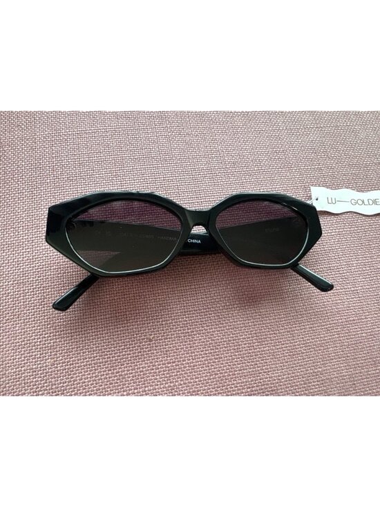 Lu Goldie Eliana Sunglasses in Black New Womens Sunnies display picture 1